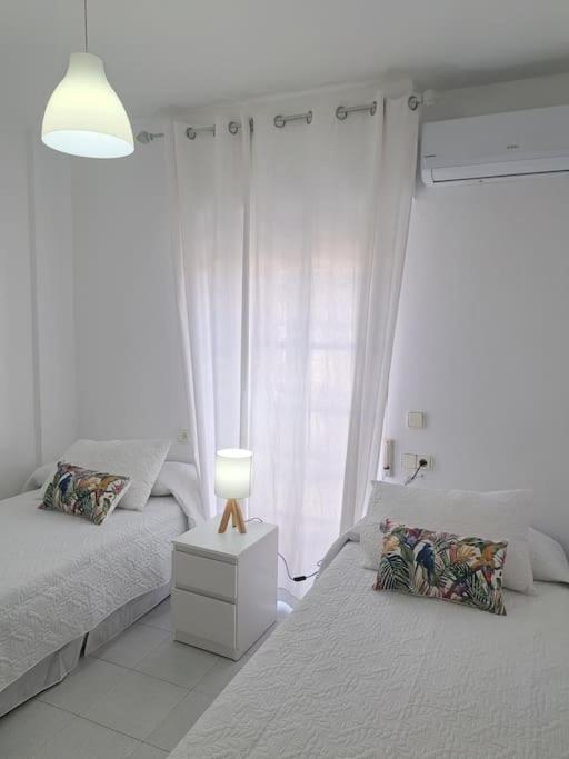 Duplex En Primera Linea De Playa 15 サンルーカル・デ・バラメダ エクステリア 写真